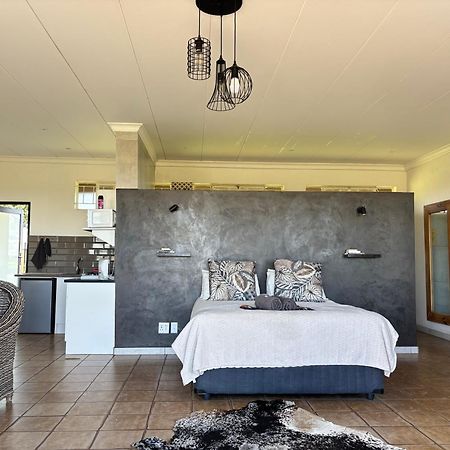 Dewdrop Farm Stay Ermelo Exterior photo
