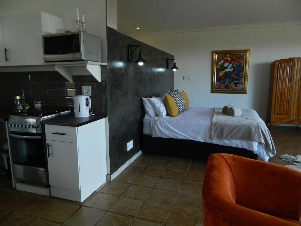 Dewdrop Farm Stay Ermelo Exterior photo