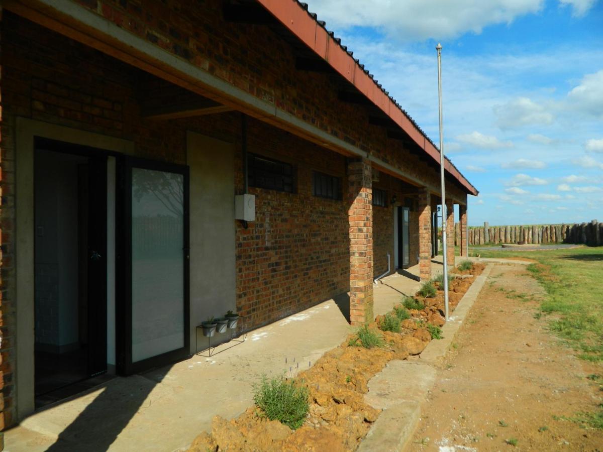 Dewdrop Farm Stay Ermelo Exterior photo