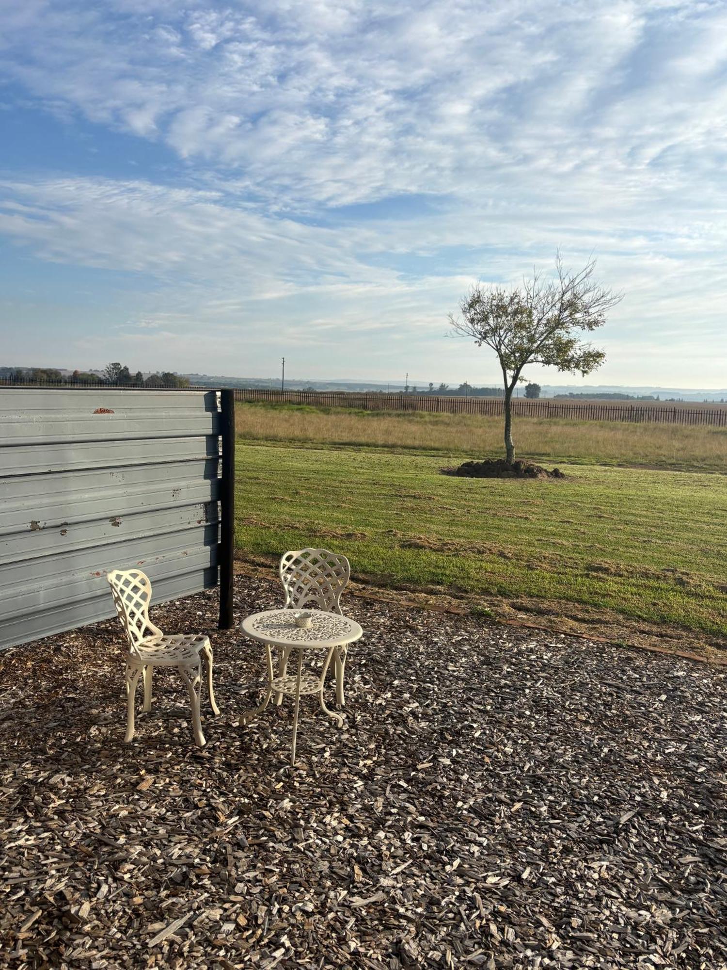 Dewdrop Farm Stay Ermelo Exterior photo