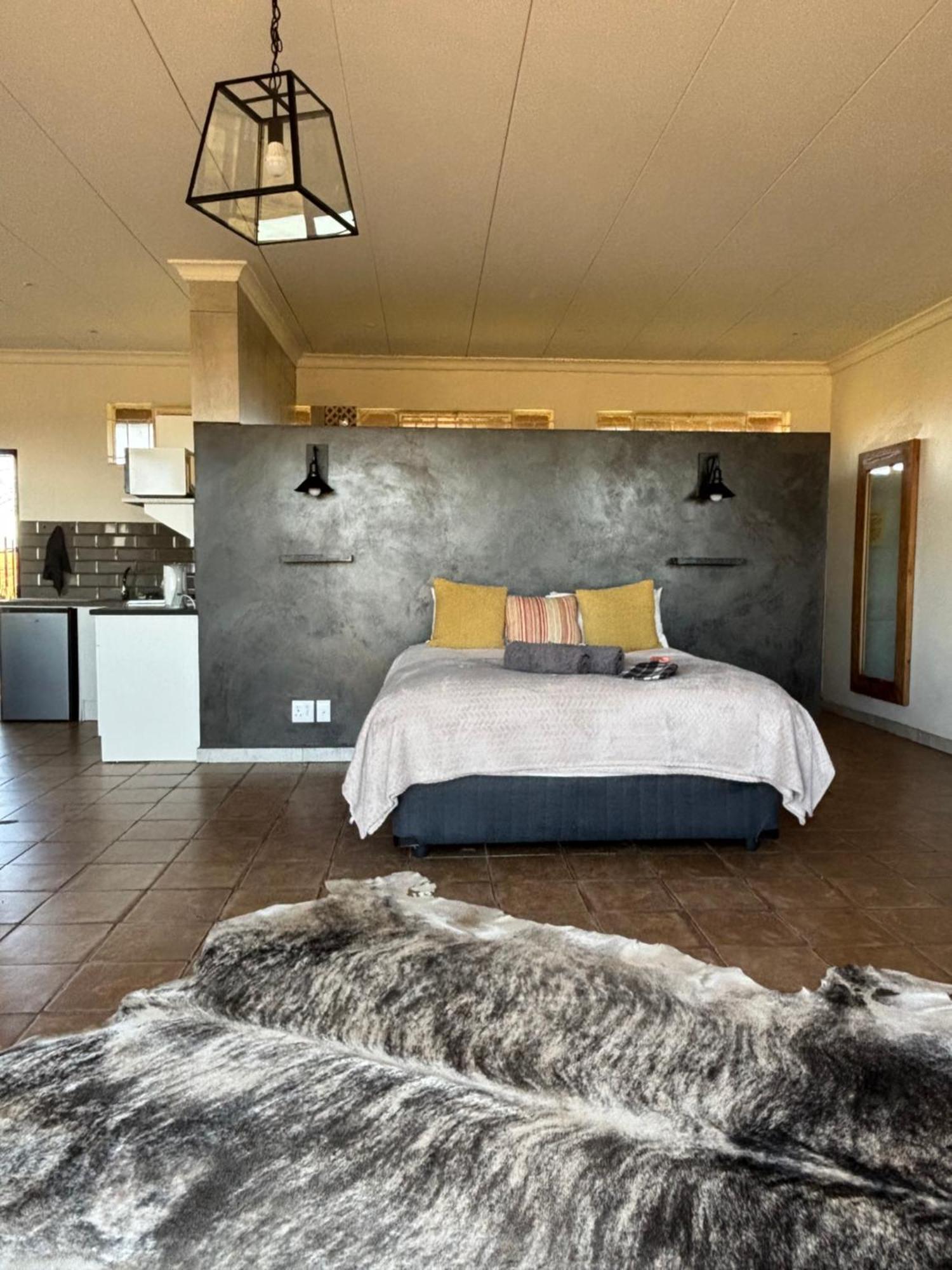 Dewdrop Farm Stay Ermelo Exterior photo